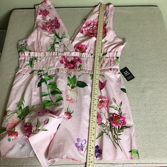 Express Floral Romper Women Sz. XL/16-18 NWT Embellishment sequin Flowers - Picture 9 of 13